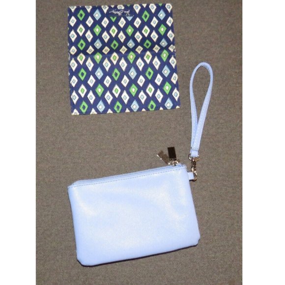 Vera Bradley Diamond Print Checkbook Cover & Unbranded Blue Wristlet - Picture 4 of 9